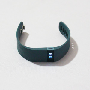 Wearables: Das Fitness-Armband Fitbit Charge